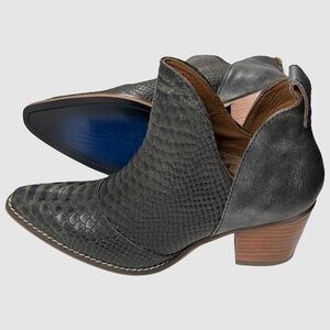 Nocona Micki Rattle Black Cowhide Snip Toe Boots - NEW Womens‎ Size 8 #47957-ZZ3